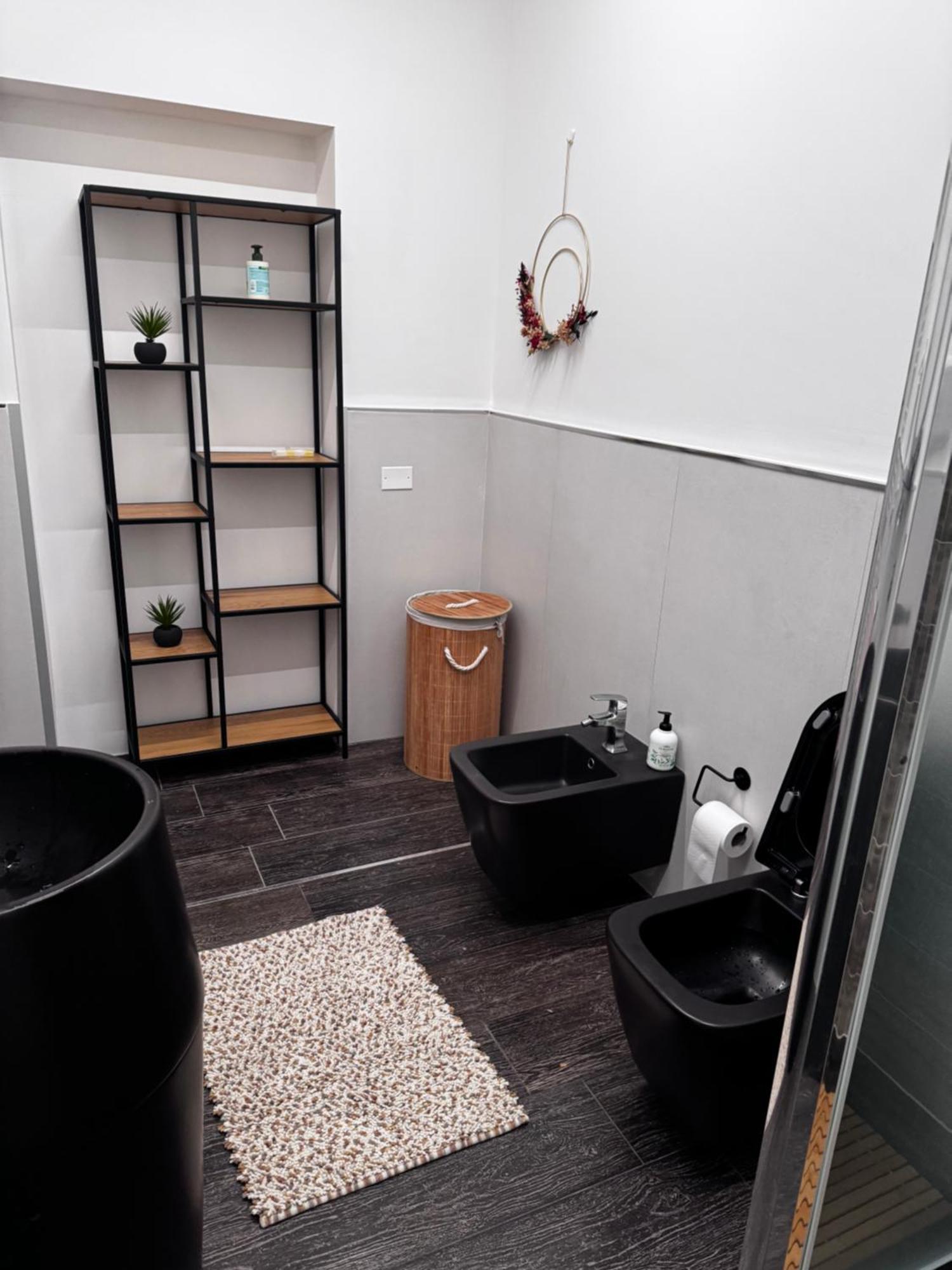 Residenze 'Il Conte' Hotel Пескара Екстериор снимка